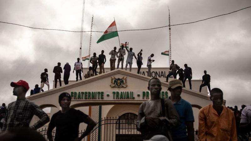 Niger: African Union suspends country in crackdown over coup